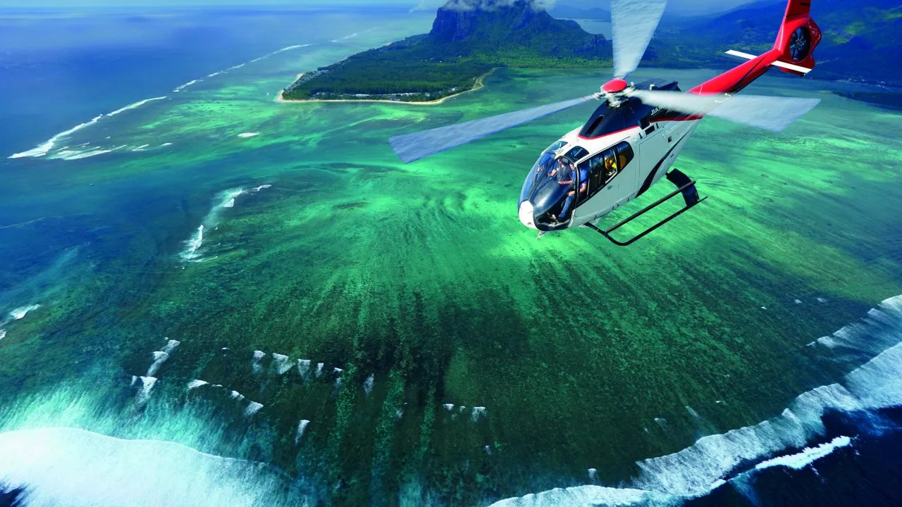 60-Minute Helicopter Photo/Filming Flight - Capture Mauritius from Above